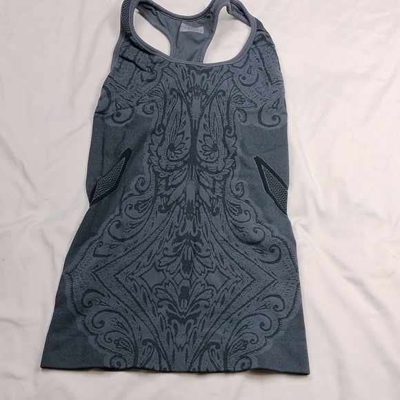 Athleta Tops - Athleta women's medium athletic top